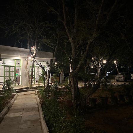 Heli Pushkar Hotel ภายนอก รูปภาพ