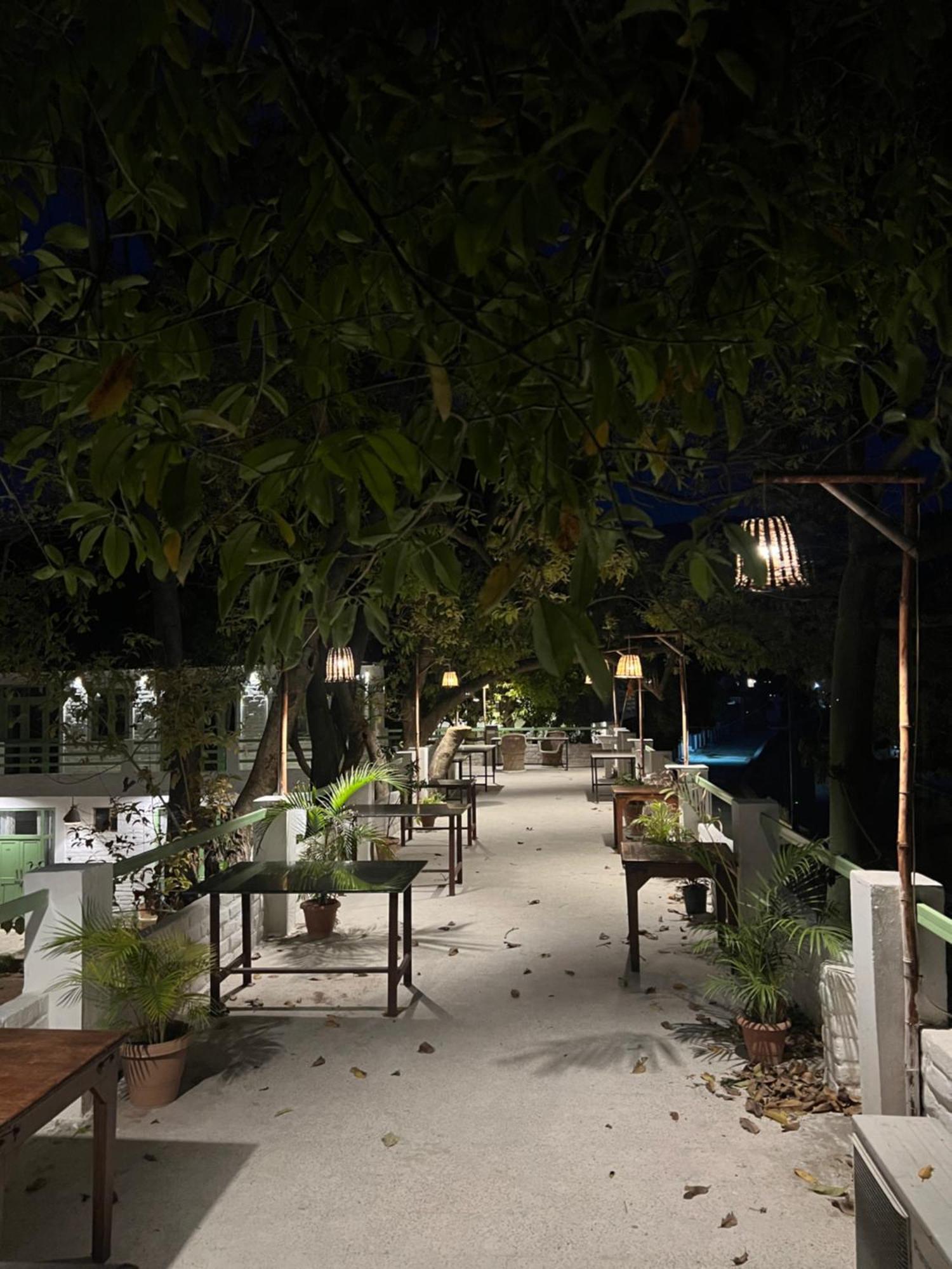 Heli Pushkar Hotel ภายนอก รูปภาพ