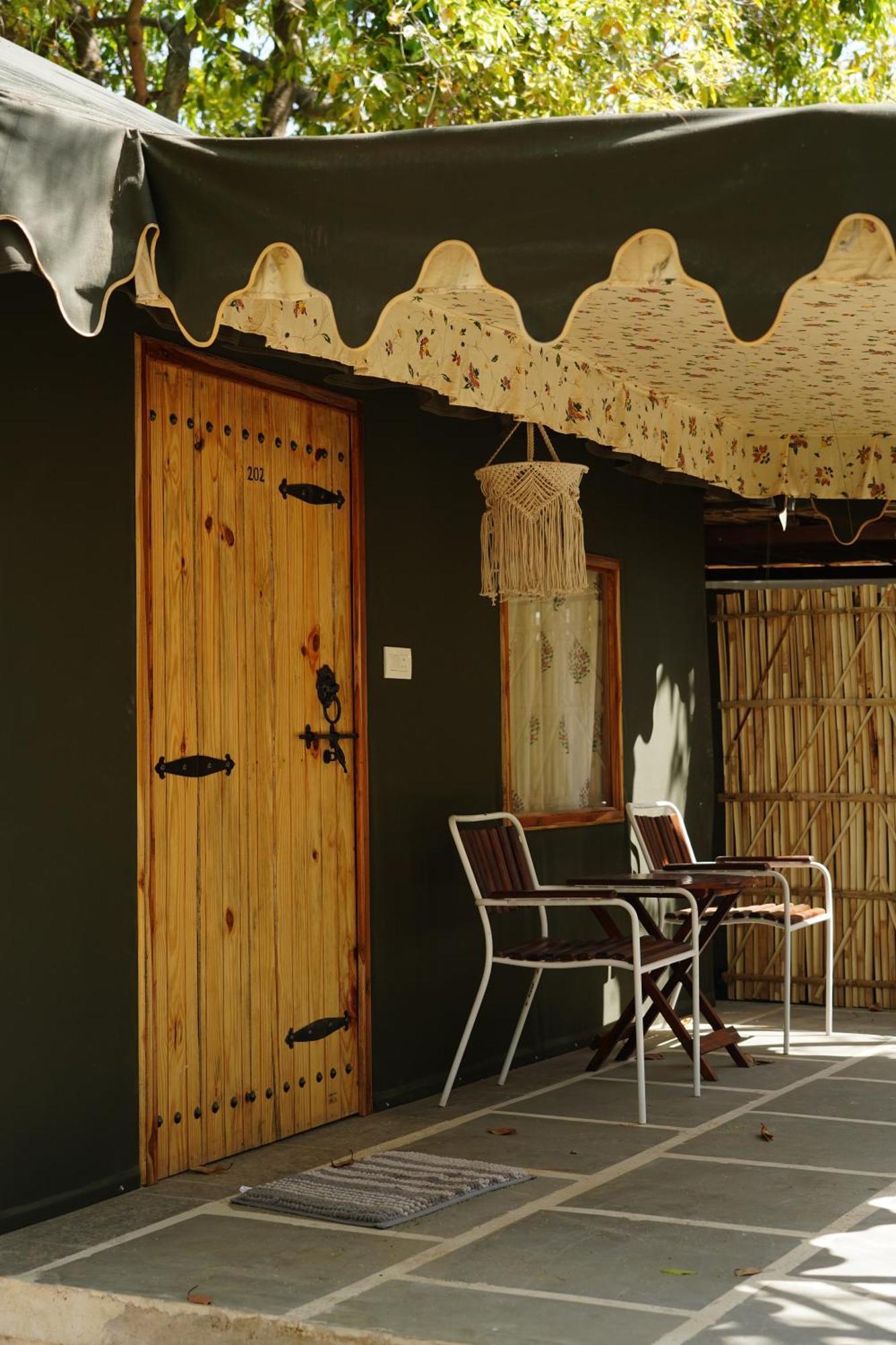 Heli Pushkar Hotel ภายนอก รูปภาพ