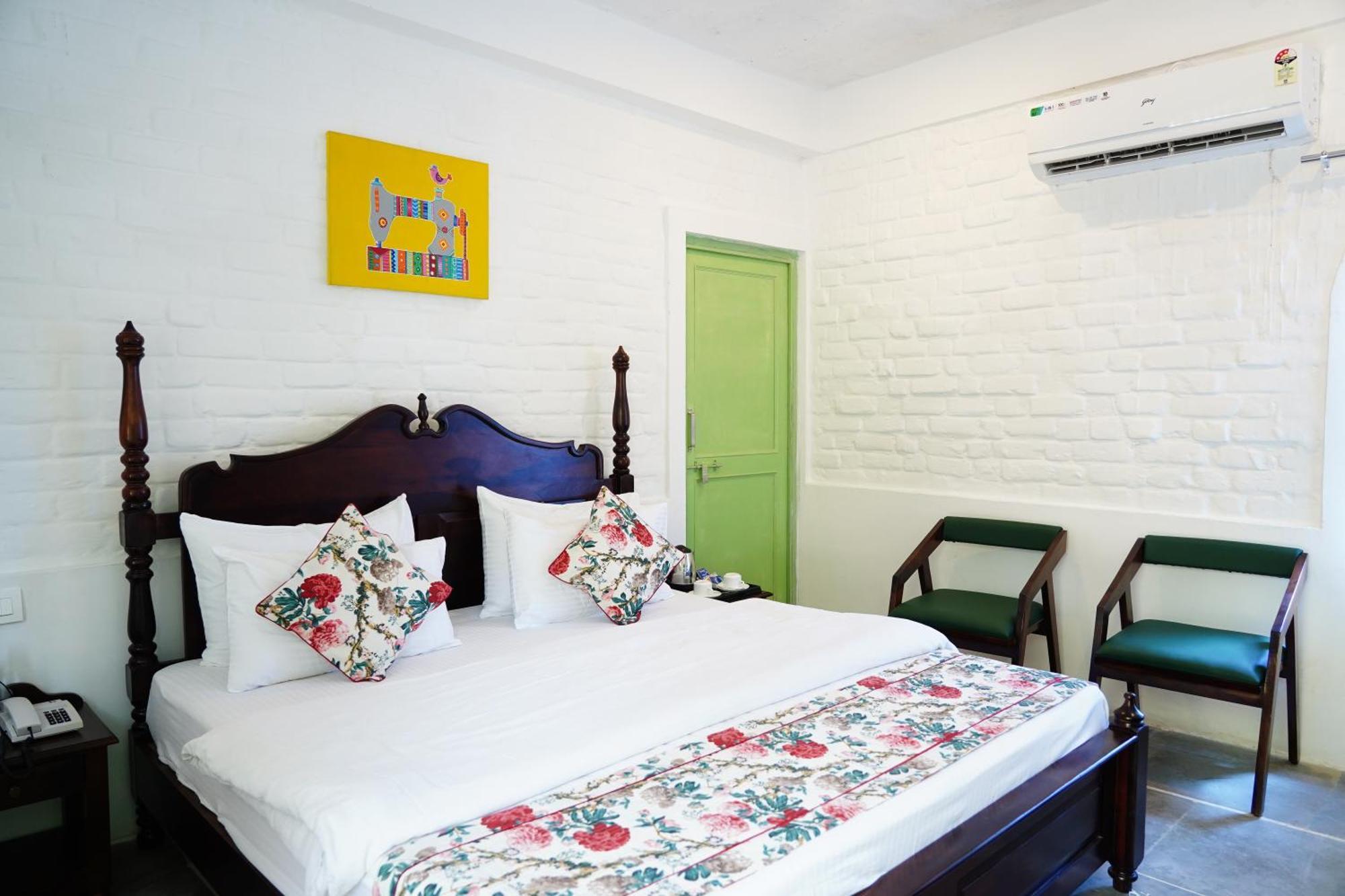 Heli Pushkar Hotel ภายนอก รูปภาพ